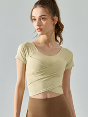 Women's yoga wear, short-sleeved, slimming and seamless, fitness and running top, with chest pads